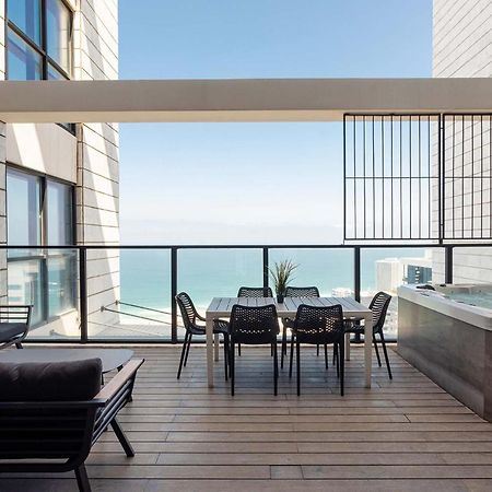Yalarent Sea-Breeze Penthouse With Jacuzzi Lejlighed Bat Yam Eksteriør billede