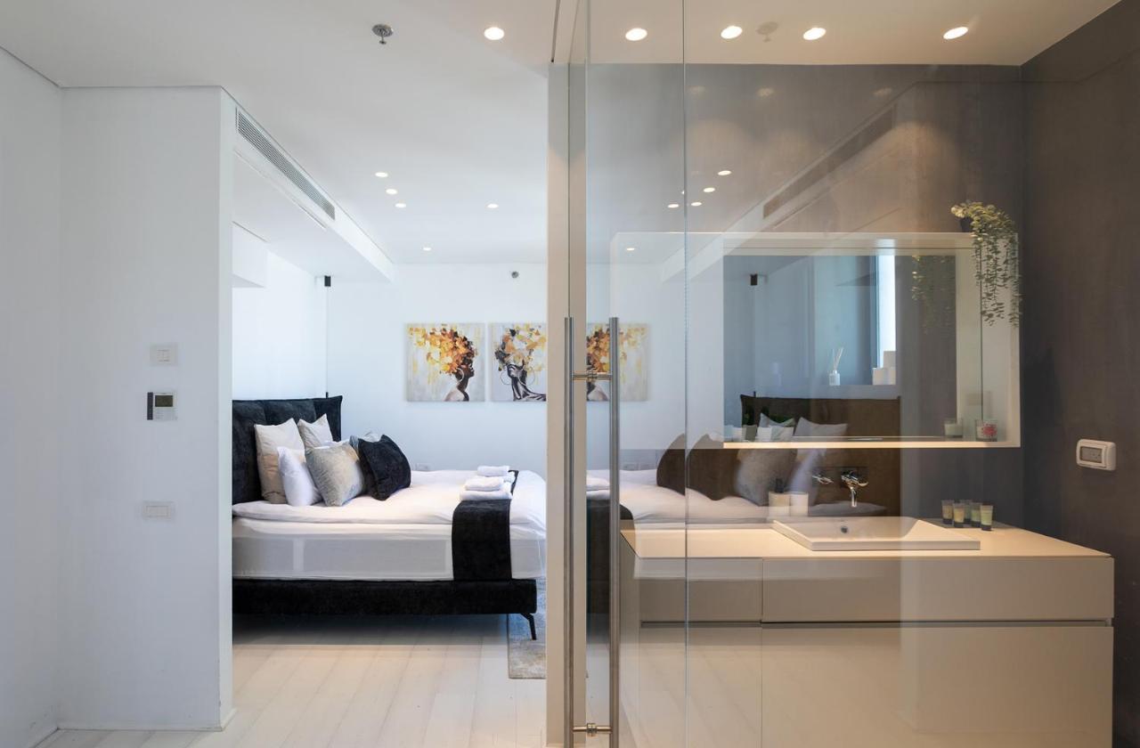 Yalarent Sea-Breeze Penthouse With Jacuzzi Lejlighed Bat Yam Eksteriør billede