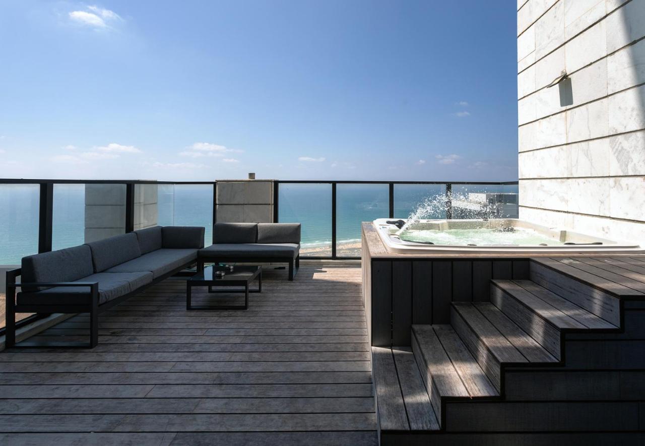 Yalarent Sea-Breeze Penthouse With Jacuzzi Lejlighed Bat Yam Eksteriør billede