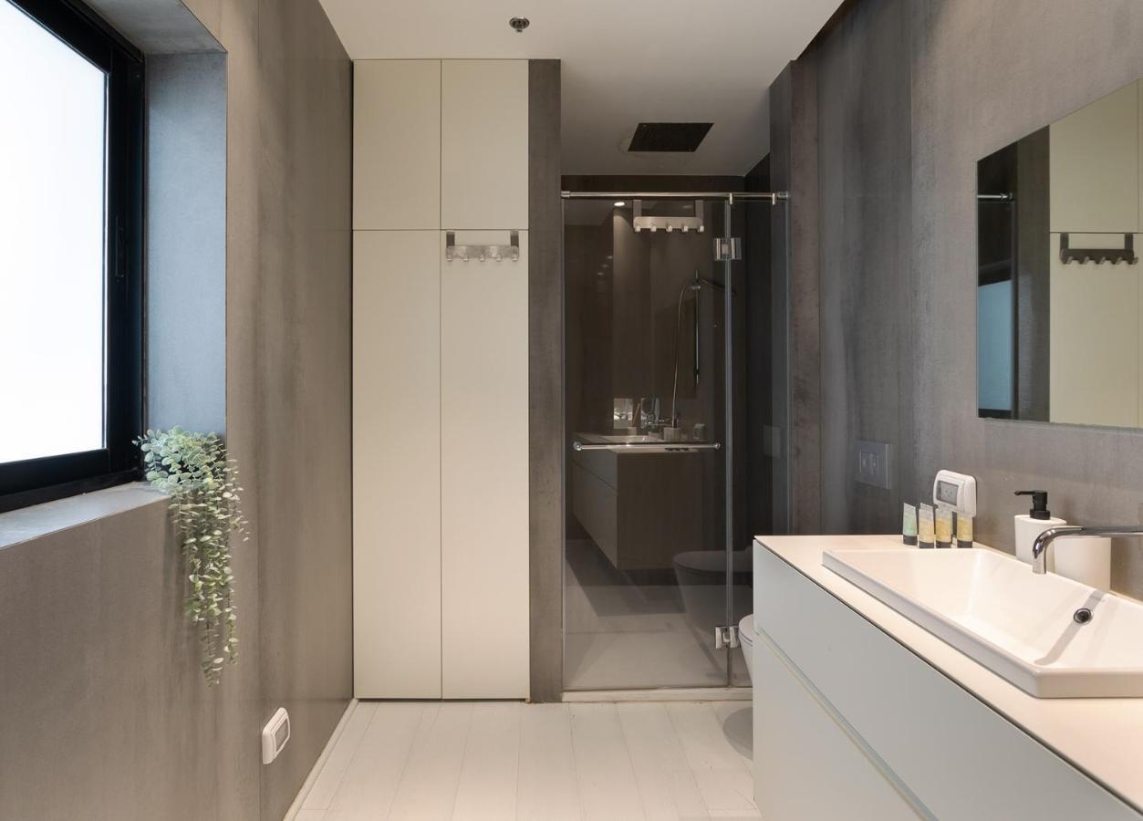 Yalarent Sea-Breeze Penthouse With Jacuzzi Lejlighed Bat Yam Eksteriør billede