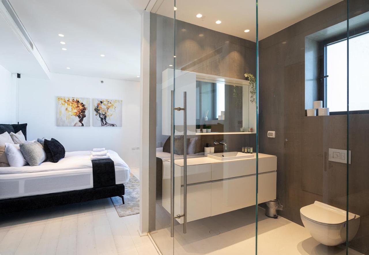 Yalarent Sea-Breeze Penthouse With Jacuzzi Lejlighed Bat Yam Eksteriør billede