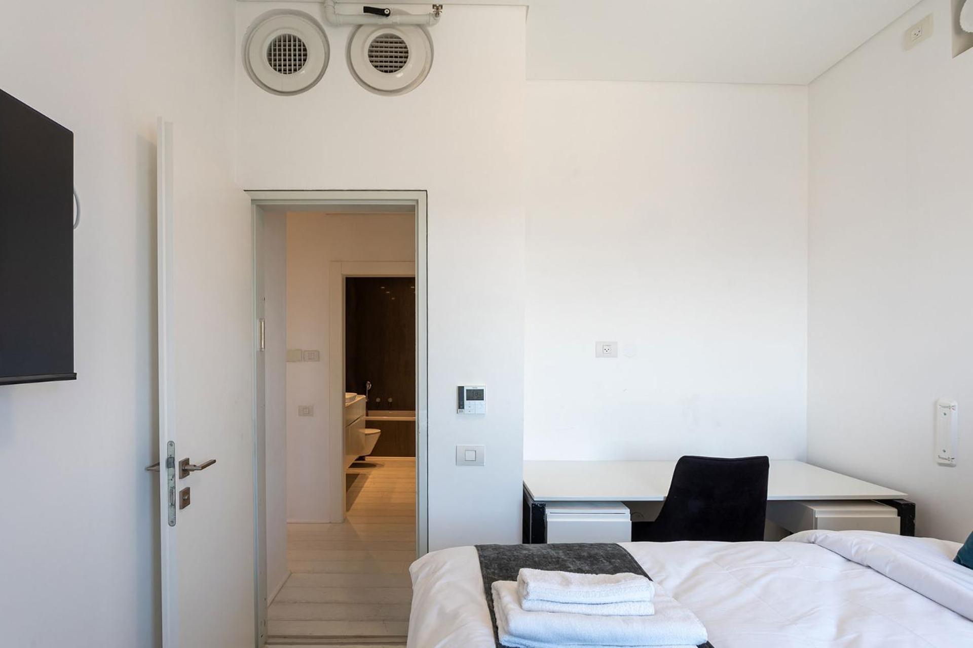 Yalarent Sea-Breeze Penthouse With Jacuzzi Lejlighed Bat Yam Eksteriør billede